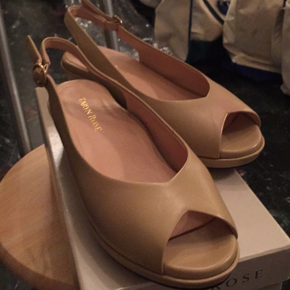 Taryn Rose bone leather wedge shoes worn once